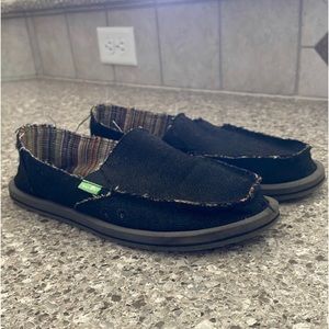 Black Sanuk slip ons BNWOT